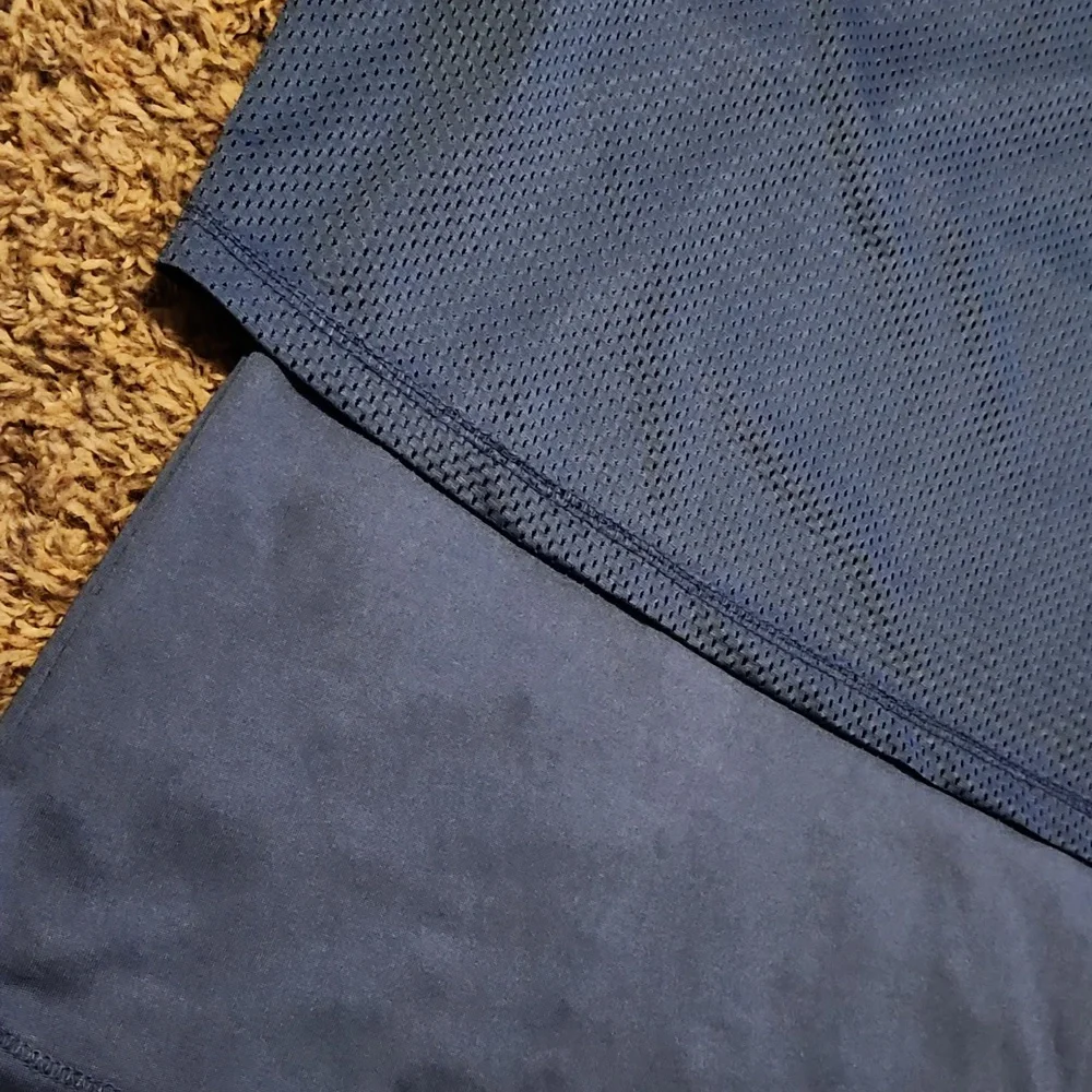 $3/Bundle- Ideology Athletic Top - Picture 2 of 4